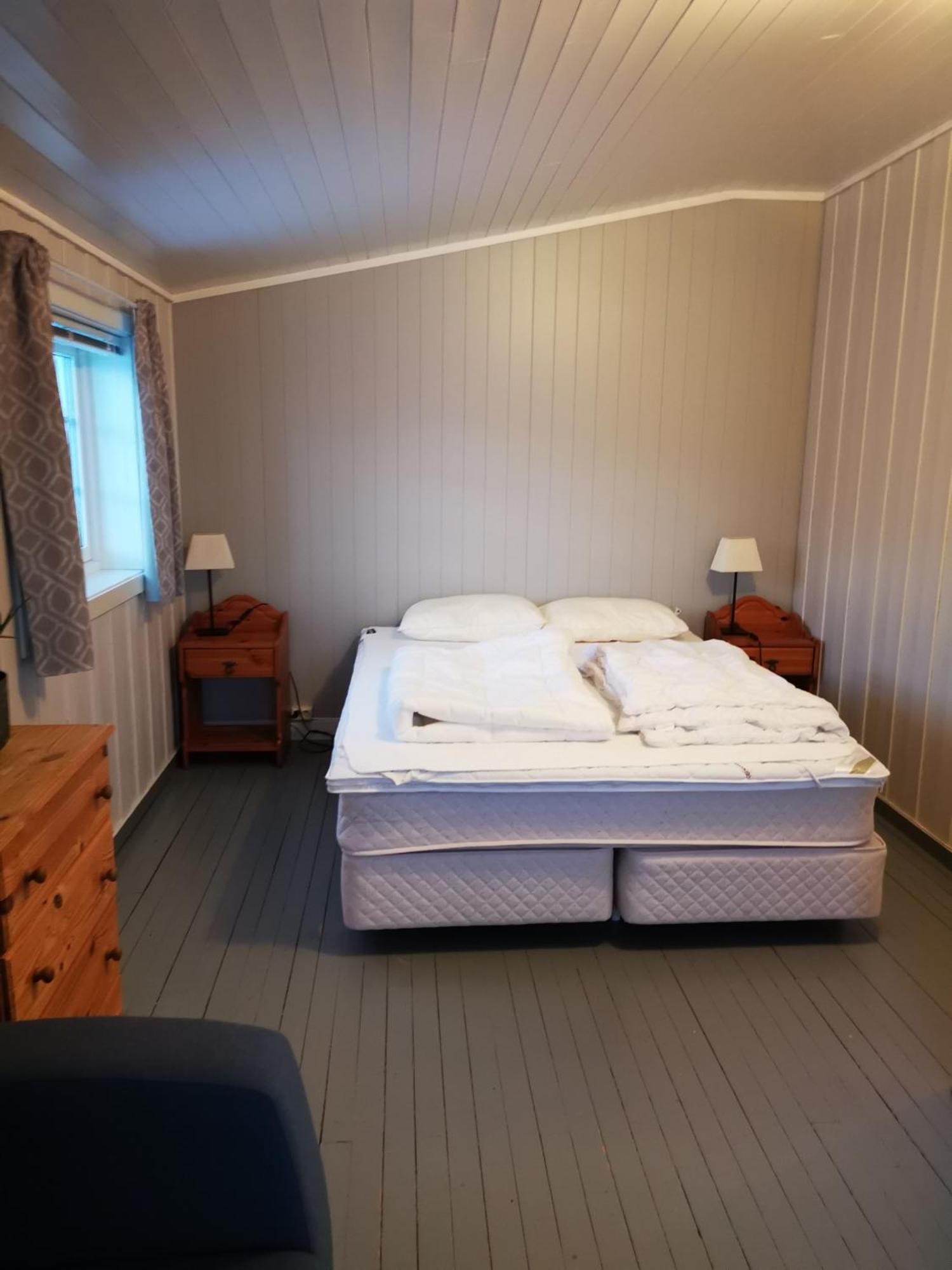 Kaikanten Rorbuer Sennesvik Phòng bức ảnh