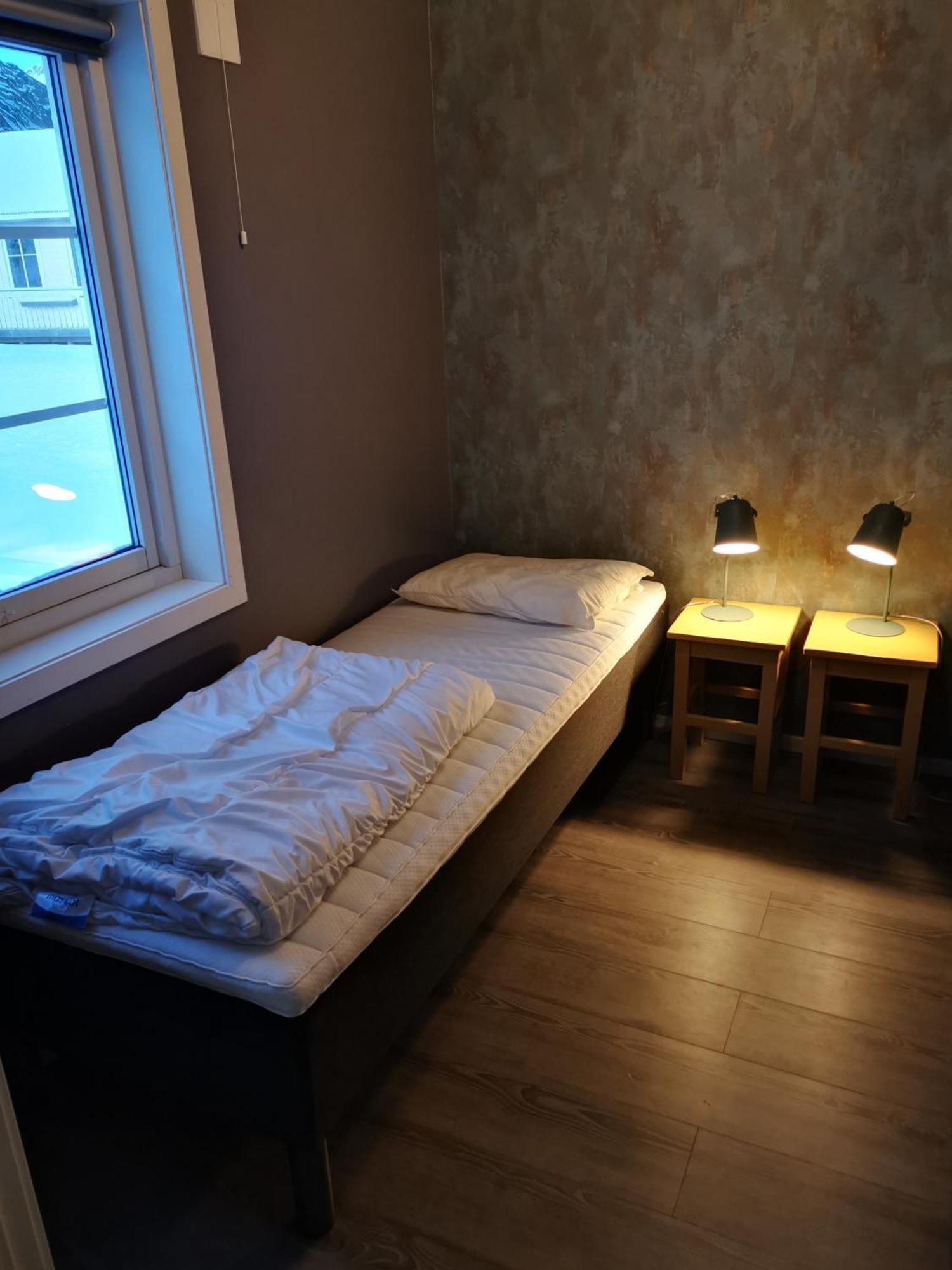 Kaikanten Rorbuer Sennesvik Phòng bức ảnh