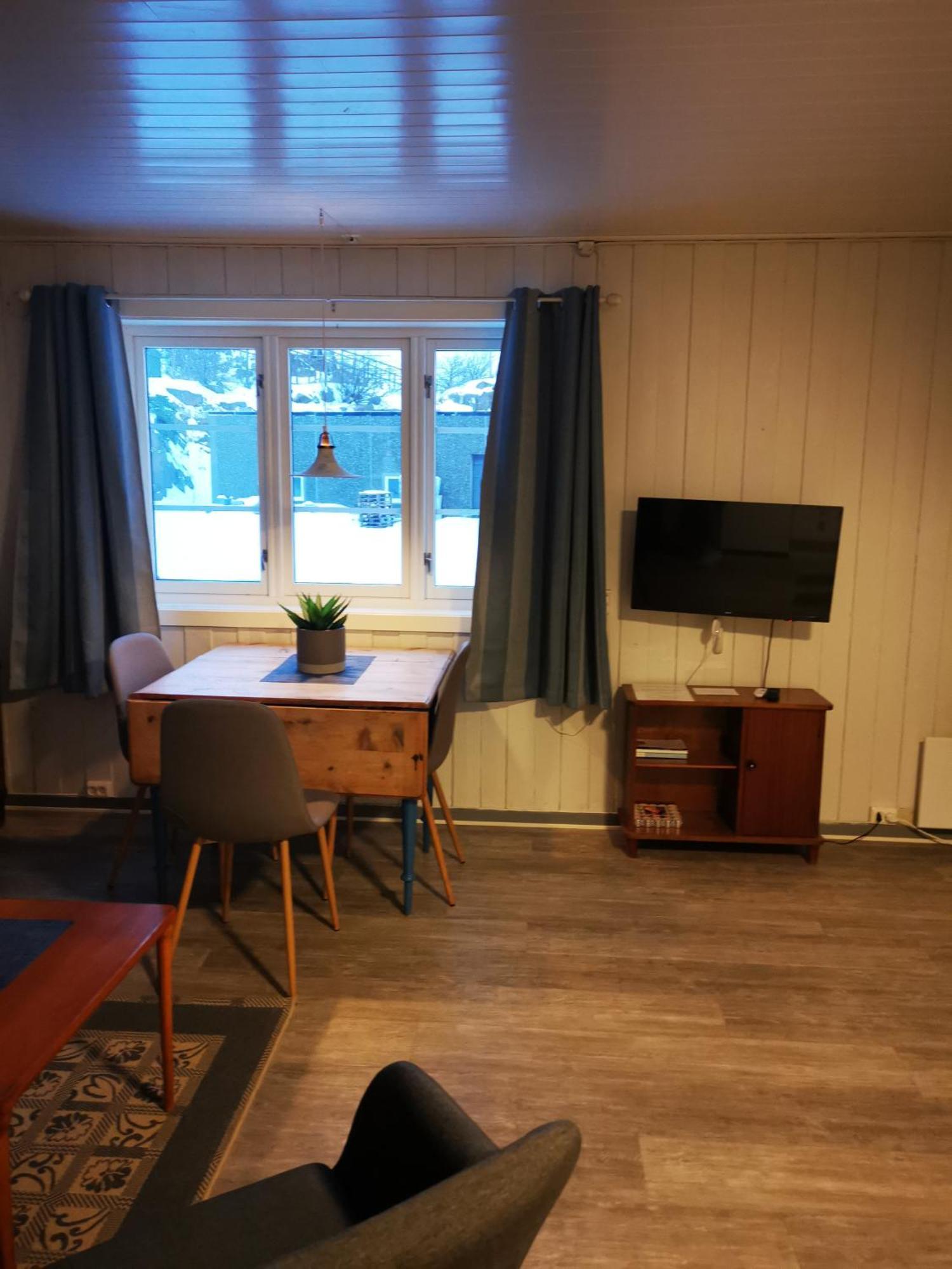 Kaikanten Rorbuer Sennesvik Phòng bức ảnh