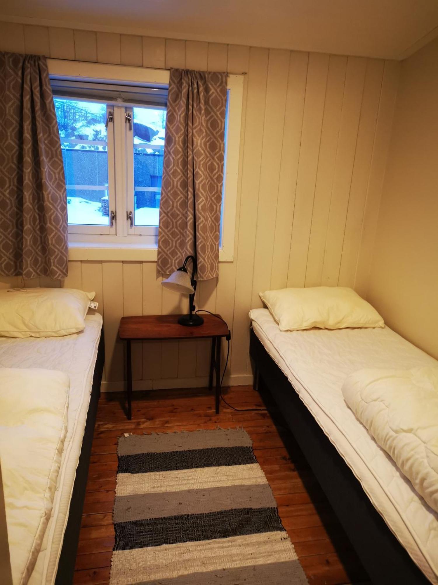 Kaikanten Rorbuer Sennesvik Phòng bức ảnh